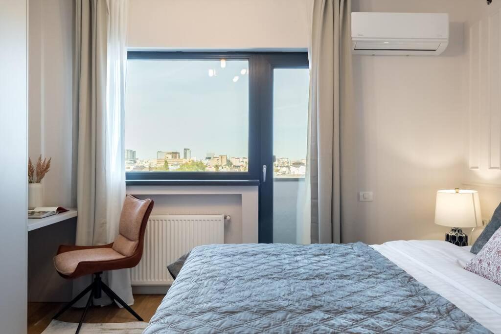 Stunning Views 3Br Sunny Flat - Amazing Terrace Apartman Bukarest Kültér fotó
