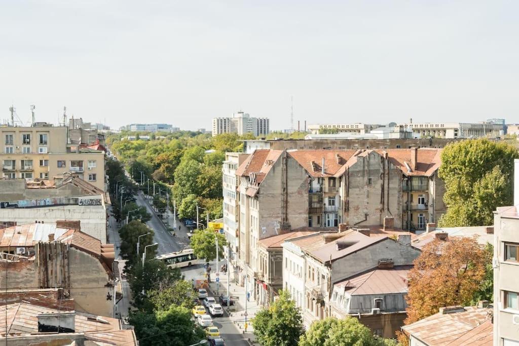 Stunning Views 3Br Sunny Flat - Amazing Terrace Apartman Bukarest Kültér fotó
